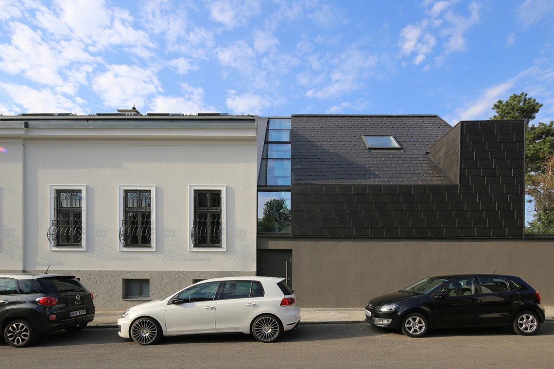 Arzthaus&#x20;mit&#x20;Ordination&#x20;-&#x20;Ansicht&#x20;Stra&#x00DF;enseitig&#x20;Bestand&#x20;und&#x20;Neubau